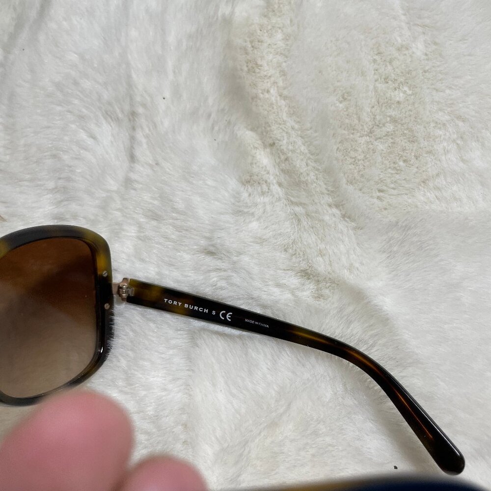 Tory Burch Color Block Tortoise Shell Bug Eye Lar… - image 6